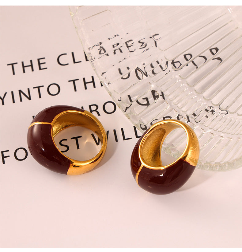 bague-bordeaux-en-acier-inoxydable-vue-de-cote