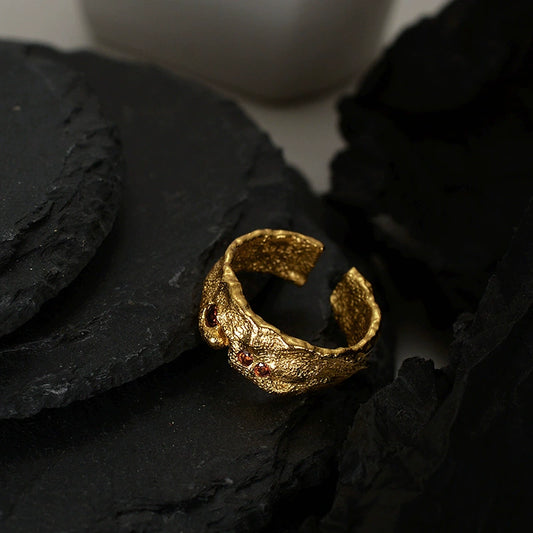 bague-en-argent-doree-charlie-pierres-rouge