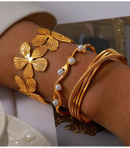 Gold Plated Bracelet "Blooming" - Kiwified Emerald