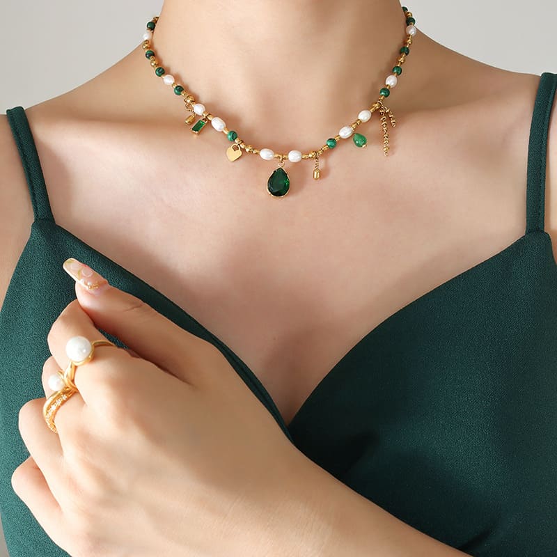 Gold Plated Pearl Necklace with gemstones "Summer Mood" - Kiwified Emerald