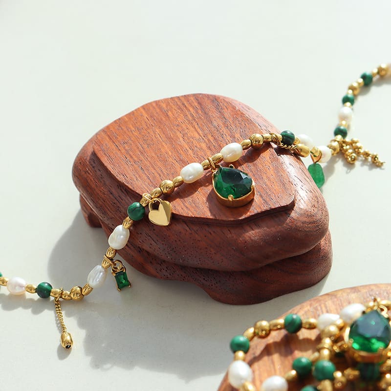 Gold Plated Pearl Necklace with gemstones "Summer Mood" - Kiwified Emerald