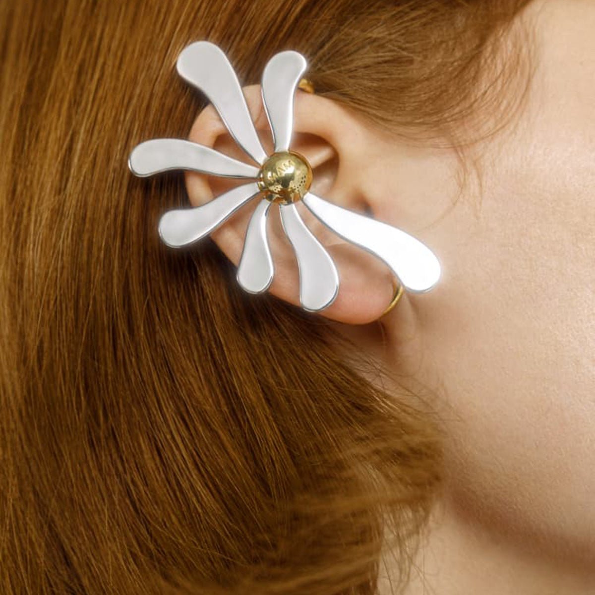 Gold Plated Surgical Steel Statement Earrings "white Daisy" - Kiwified Emerald